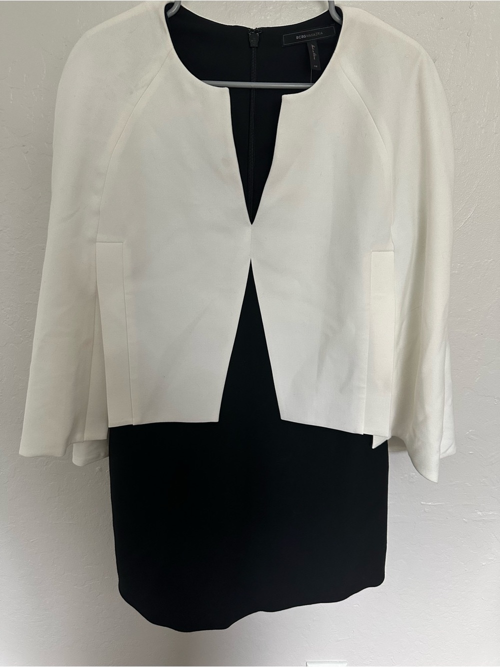 Wedding Guest Dress NWT BCBGMAXAZRIA Shift Mini Dress- Size 6